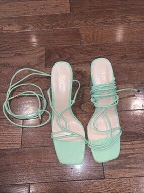 Mint Green Lace-Up Heel Sandals Women’s Size 10